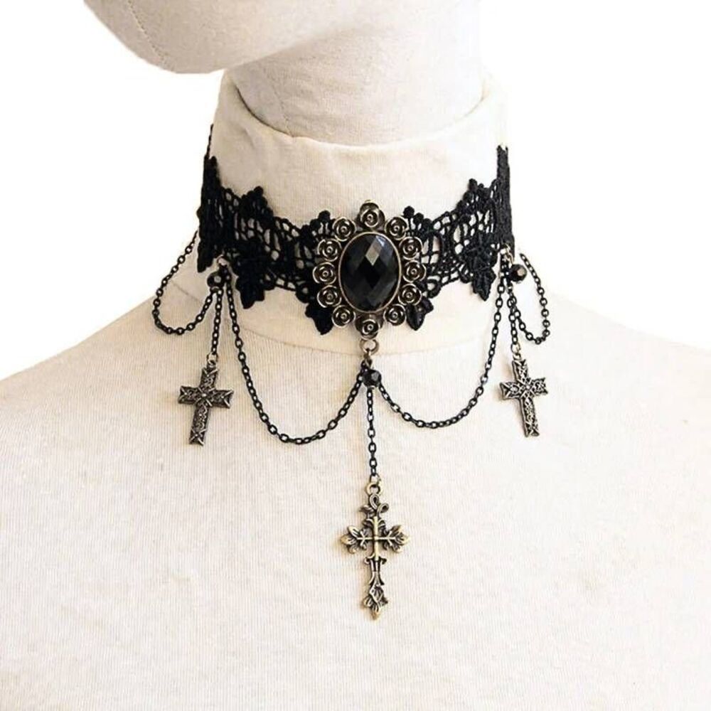Nwot Gothic Choker 18$